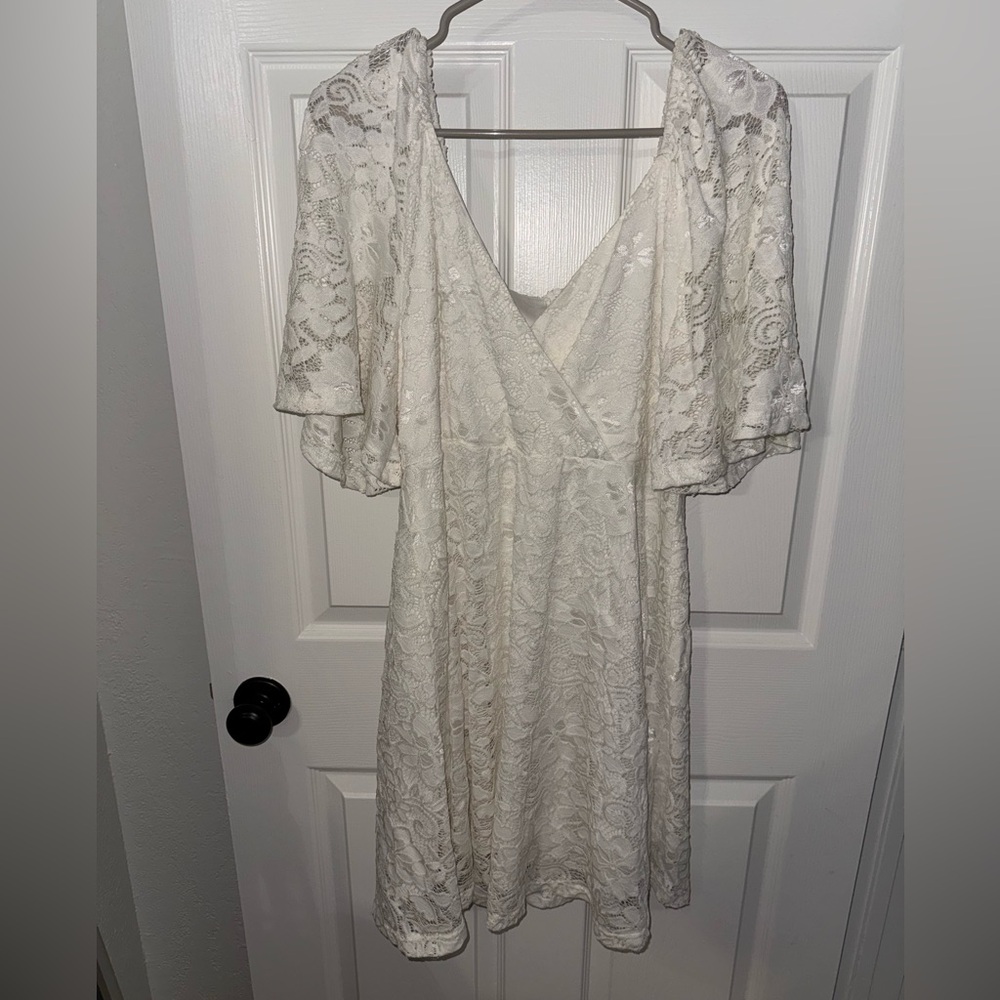 SHEIN White Lace Long Sleeve Dress